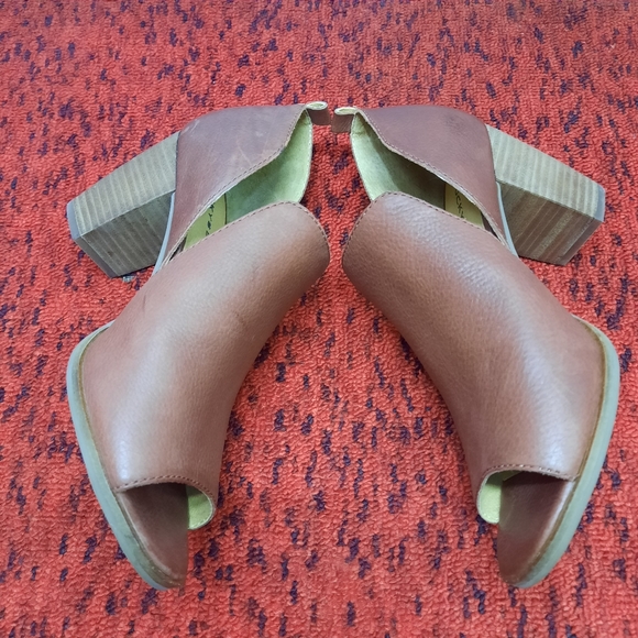 Lucky Brand Junai Women's Booties Heeled Sandals Cut Out Brown Leather SZ 9.5M - Picture 12 of 14